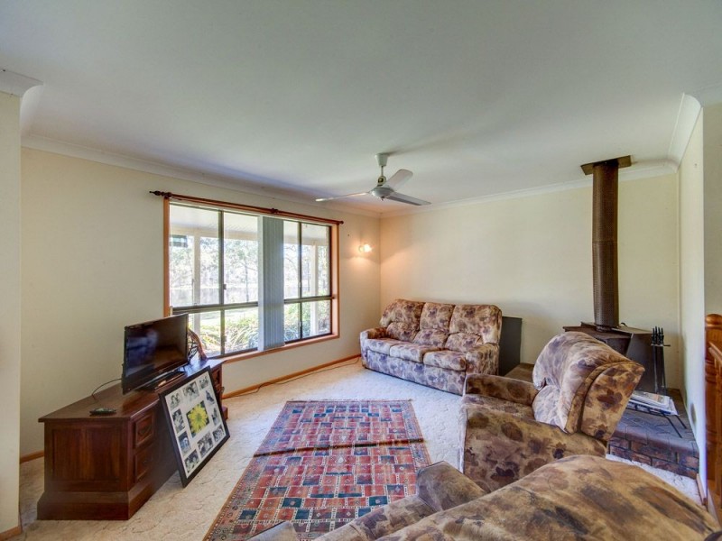 348 Magaret Rd, Kurwongbah QLD 4503