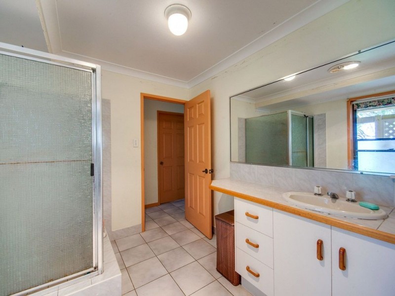 348 Magaret Rd, Kurwongbah QLD 4503