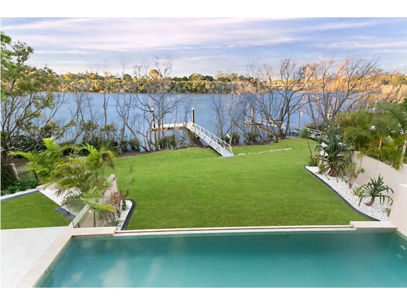 101 Brisbane Corso, Fairfield QLD 4103