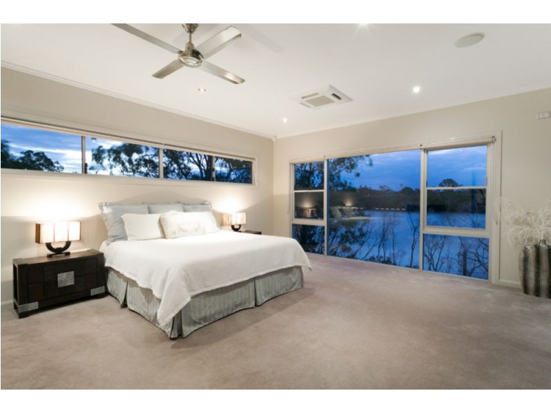 101 Brisbane Corso, Fairfield QLD 4103