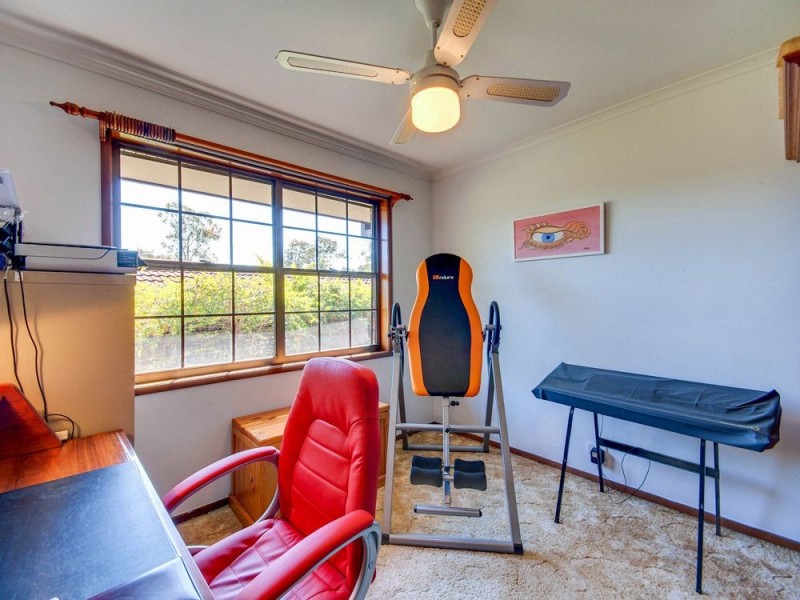 15 Barrine Court, Petrie QLD 4502