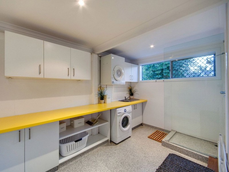 69 Yanderra Avenue, Arana Hills QLD 4054