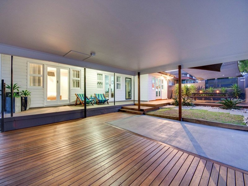 69 Yanderra Avenue, Arana Hills QLD 4054