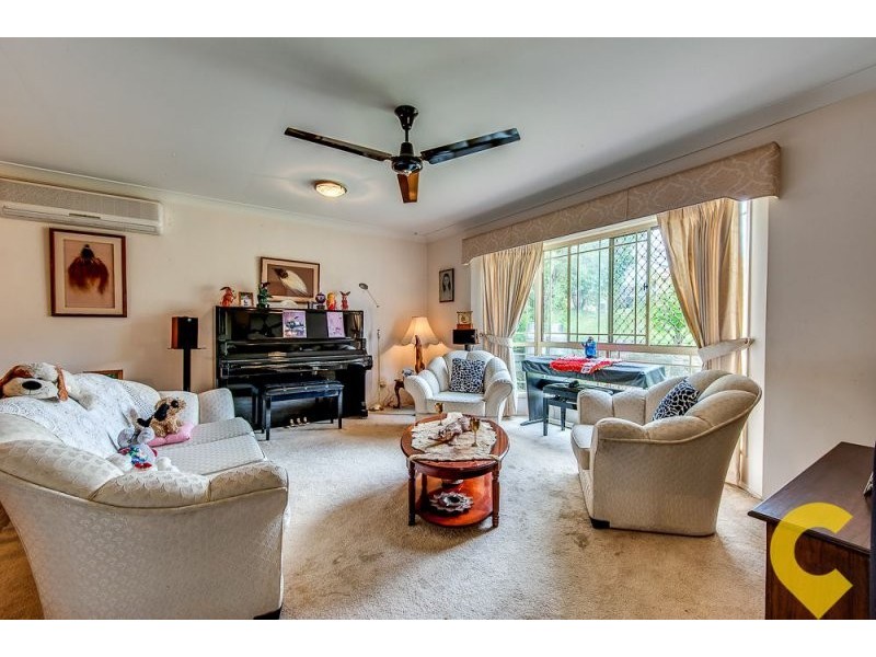 15 Leopard Tree Cl, Sinnamon Park QLD 4073