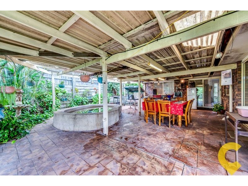 15 Leopard Tree Cl, Sinnamon Park QLD 4073