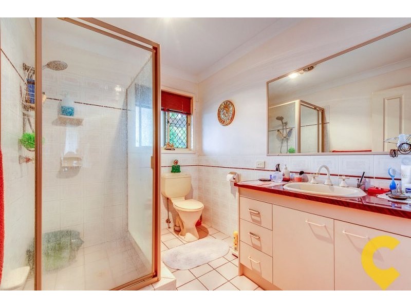 15 Leopard Tree Cl, Sinnamon Park QLD 4073