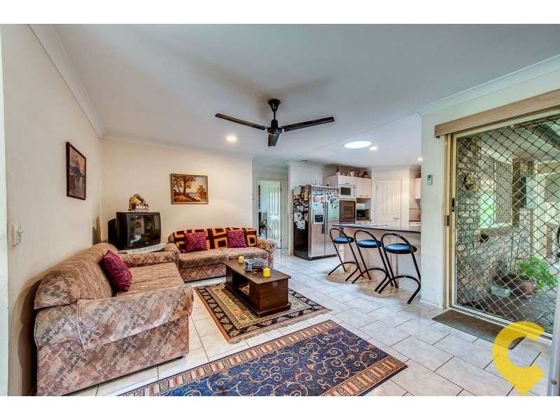 15 Leopard Tree Cl, Sinnamon Park QLD 4073
