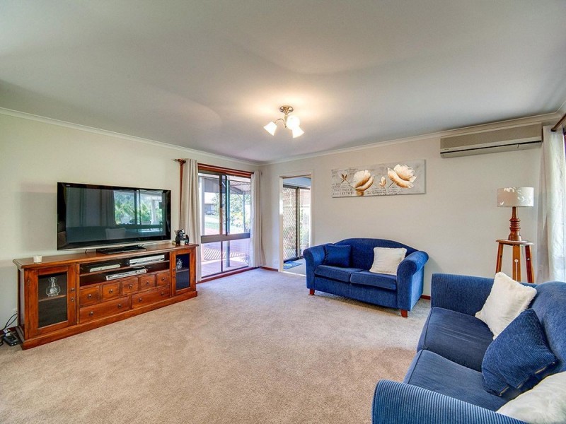 5 Weyba Court, Petrie QLD 4502