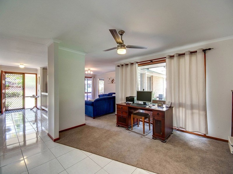 5 Weyba Court, Petrie QLD 4502