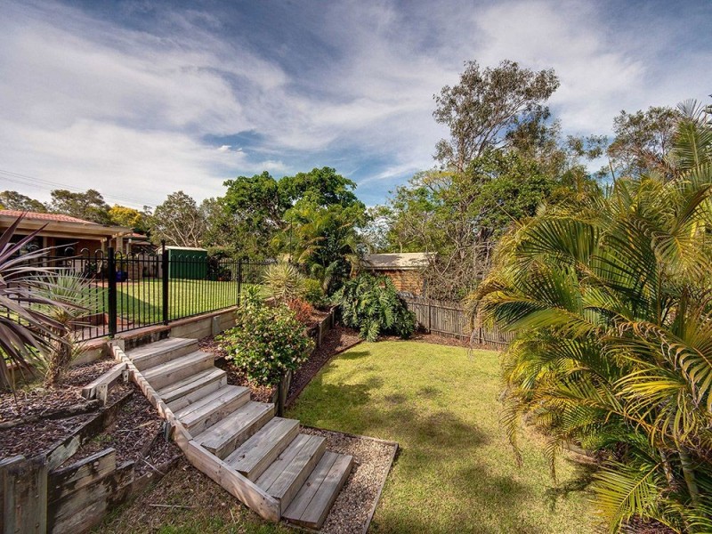 5 Weyba Court, Petrie QLD 4502