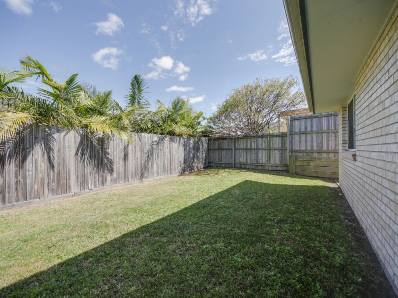 16 Billinghurst Crescent, Upper Coomera QLD 4209