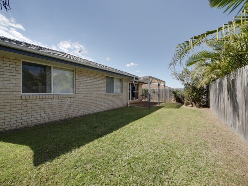 16 Billinghurst Crescent, Upper Coomera QLD 4209