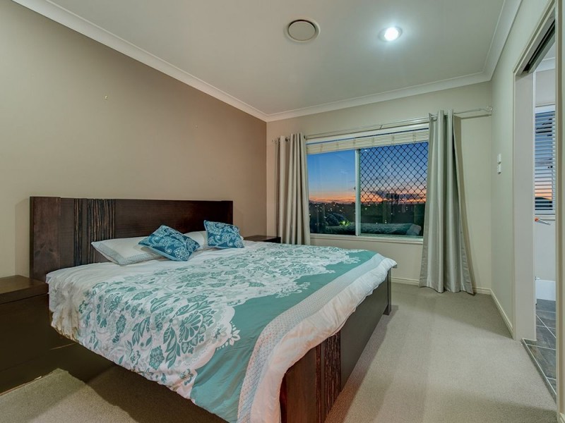 3 Larapinta Circuit, Parkinson QLD 4115