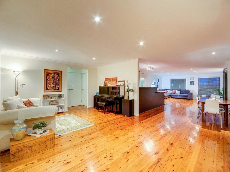 40 Rothschild Street, Eatons Hill QLD 4037