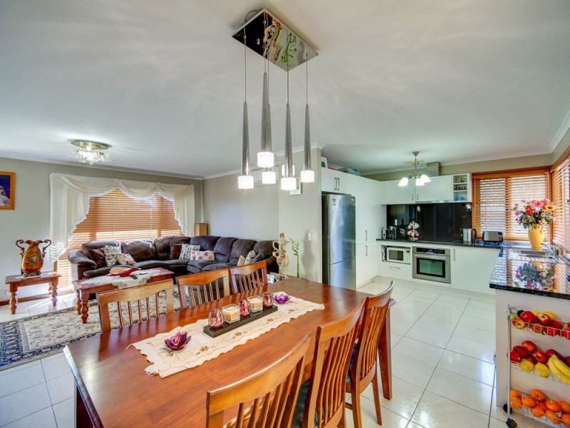 1 Carron Court, Runcorn QLD 4113