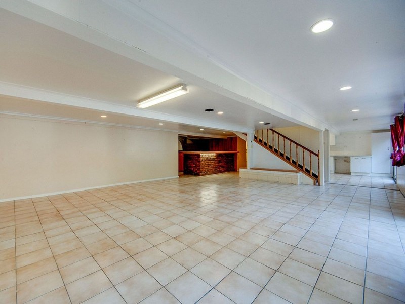 25 Fairway Outlook, Arana Hills QLD 4054