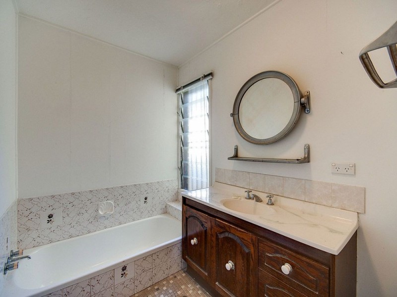 25 Fairway Outlook, Arana Hills QLD 4054