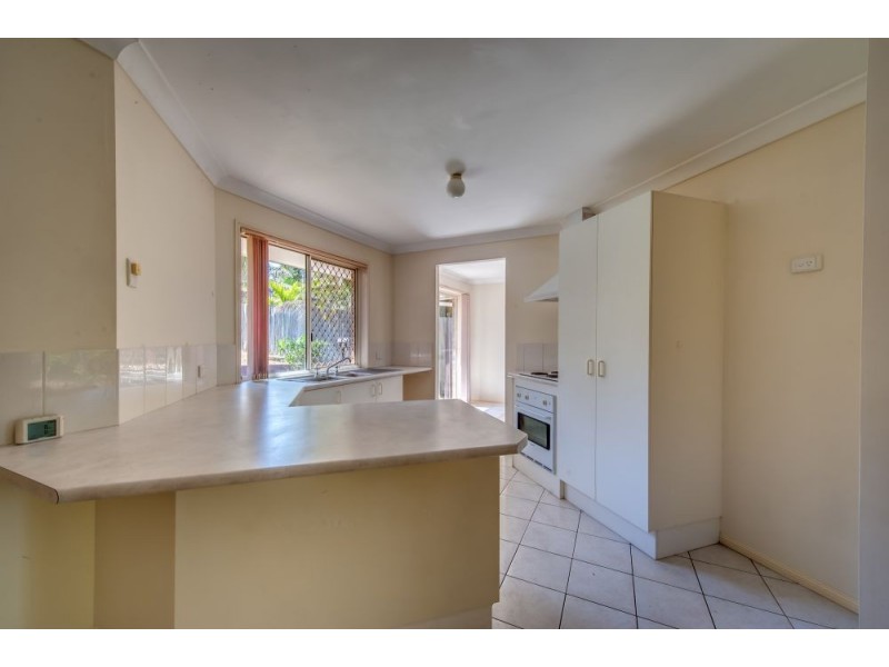 42 Settlers Circuit, Forest Lake QLD 4078