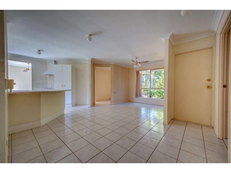 42 Settlers Circuit, Forest Lake QLD 4078