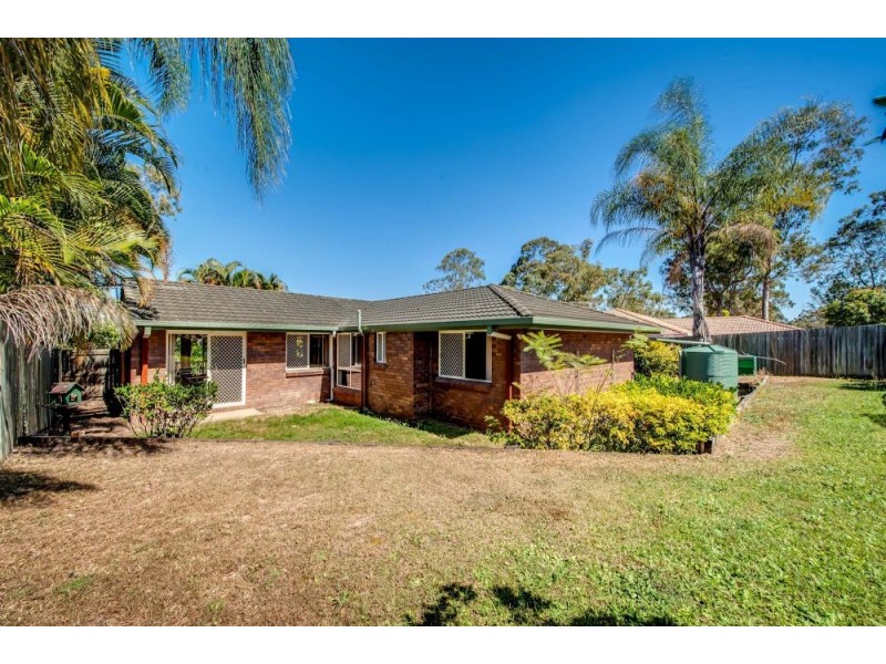 42 Settlers Circuit, Forest Lake QLD 4078