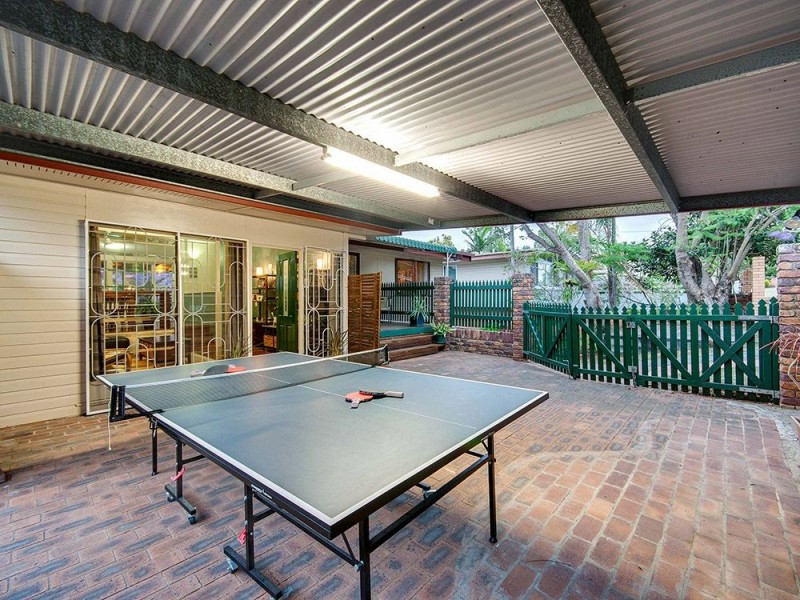 11 Allara Crescent, Ferny Hills QLD 4055