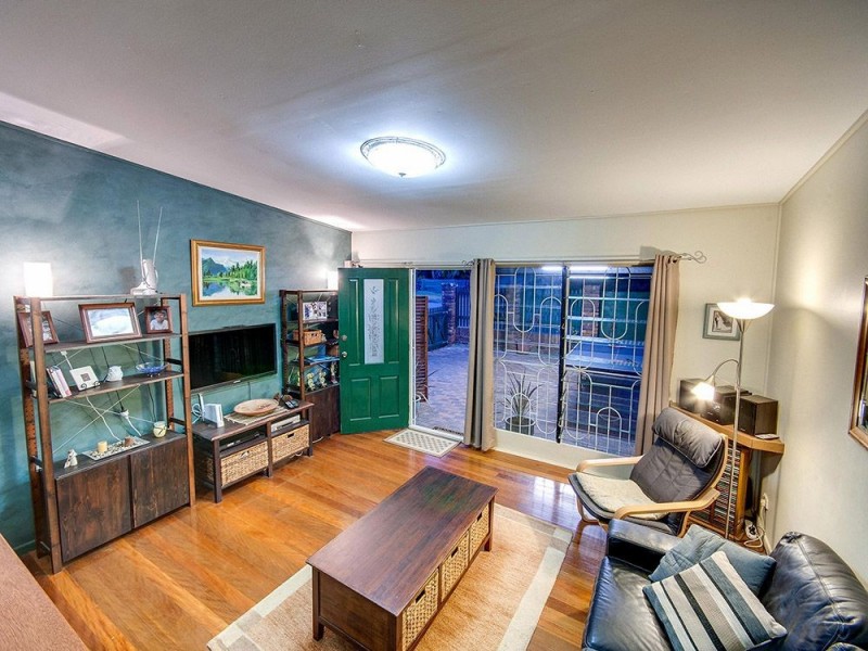 11 Allara Crescent, Ferny Hills QLD 4055