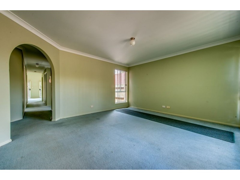 5 Princeton Place, Forest Lake QLD 4078