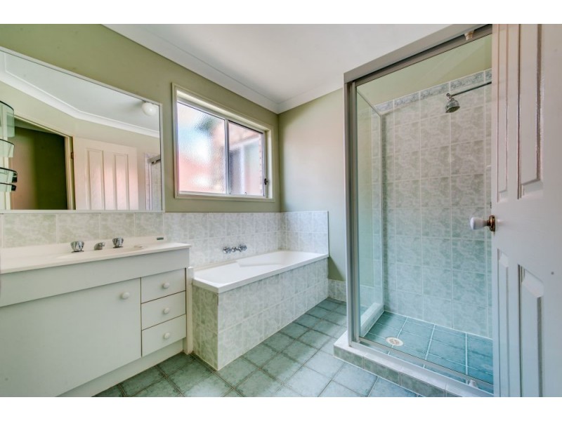 5 Princeton Place, Forest Lake QLD 4078