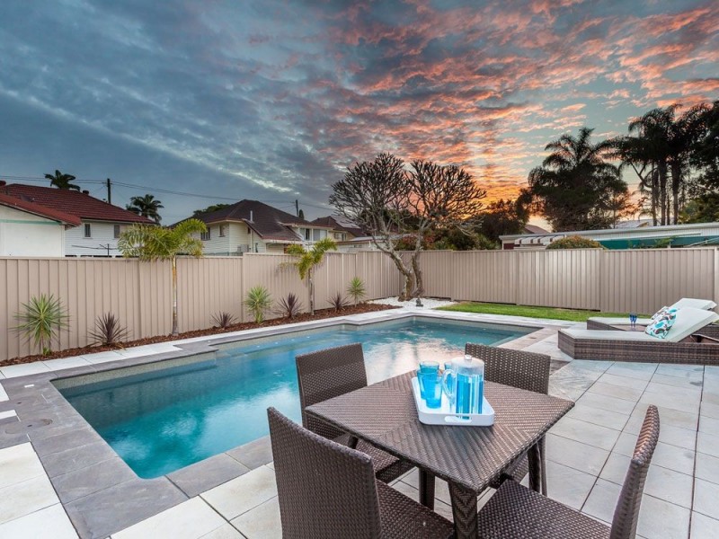 15 Kenbarry Street, Brighton QLD 4017