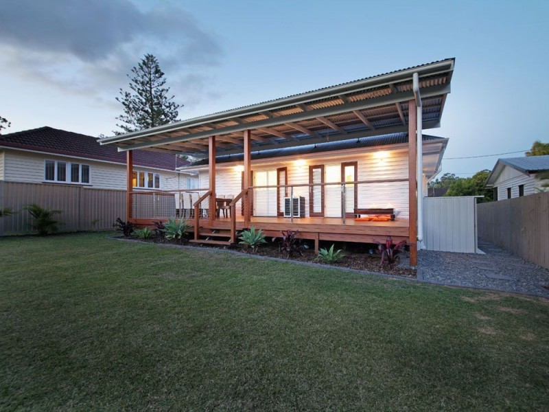 15 Kenbarry Street, Brighton QLD 4017