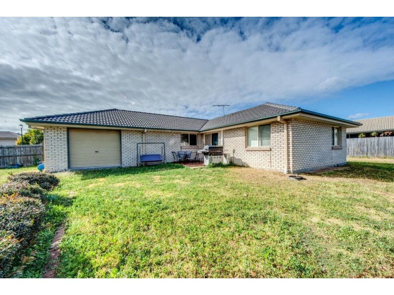 5 De Valera Street, Collingwood Park QLD 4301