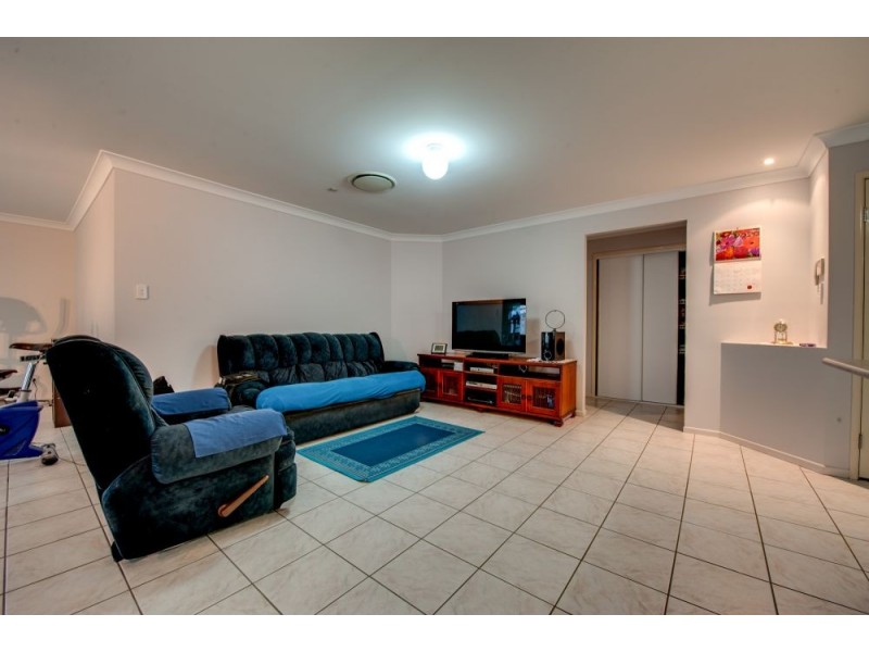 4 Labelle Street, Springfield Lakes QLD 4300