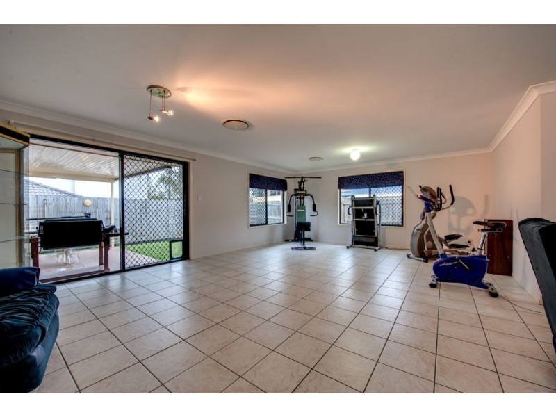 4 Labelle Street, Springfield Lakes QLD 4300