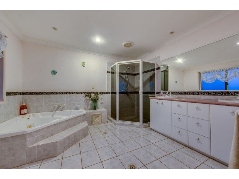 28 Rosemont Court, Underwood QLD 4119