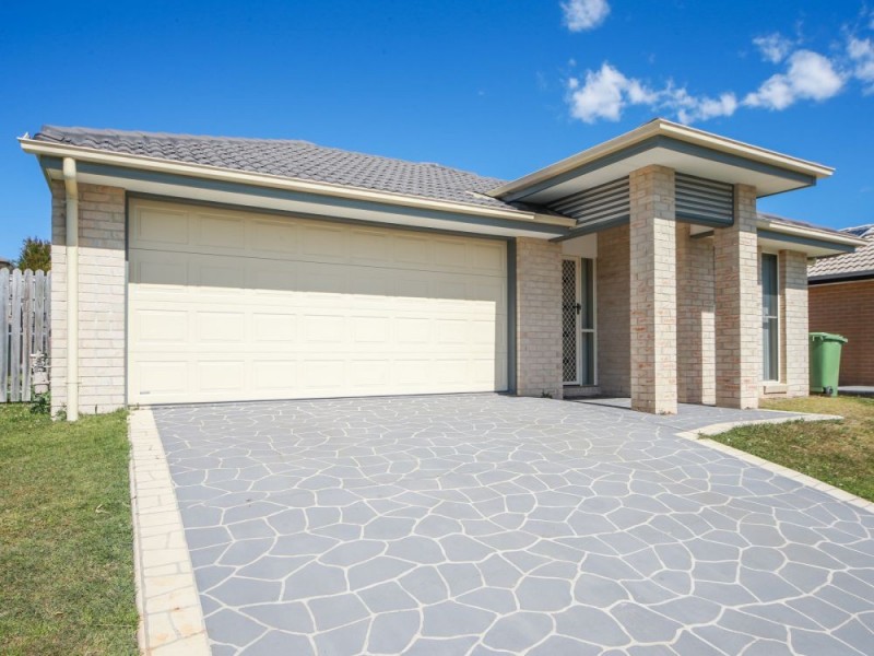 13 Moonie Drive, Coomera QLD 4209