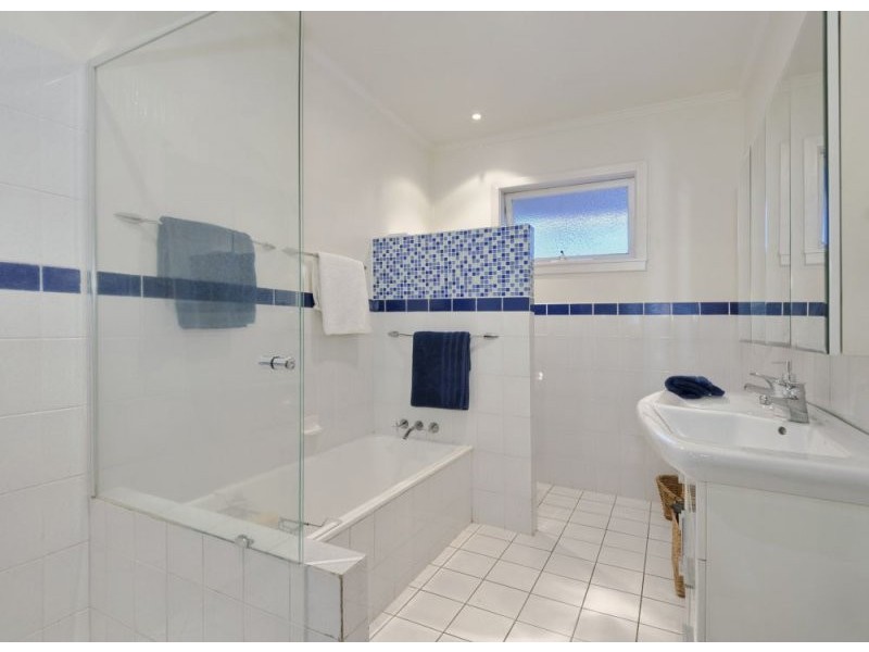 23 Fisher Street, East Brisbane QLD 4169