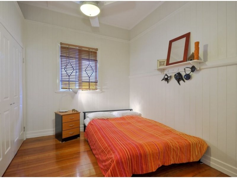 23 Fisher Street, East Brisbane QLD 4169