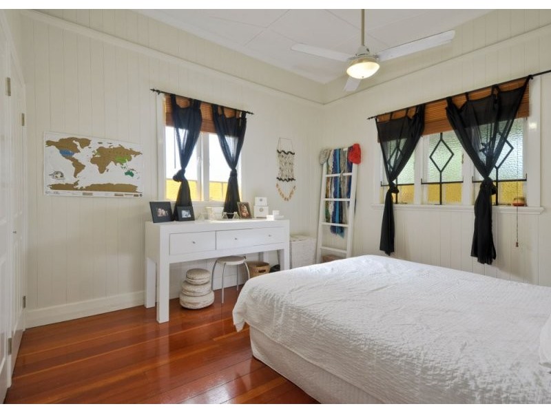 23 Fisher Street, East Brisbane QLD 4169