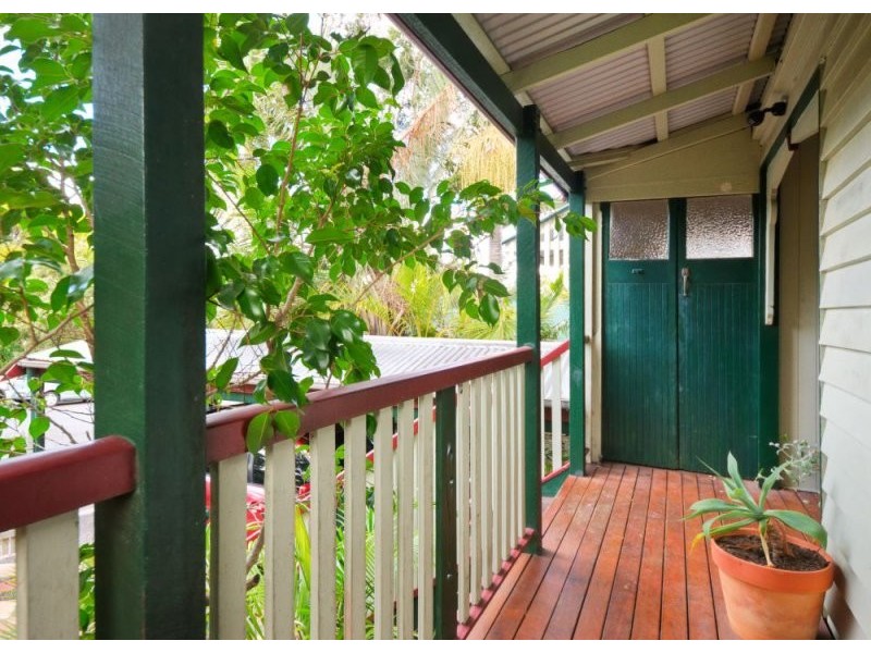 23 Fisher Street, East Brisbane QLD 4169