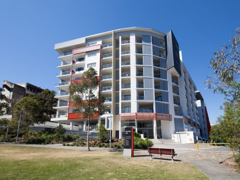 220/23 Robinson Place, Kelvin Grove QLD 4059