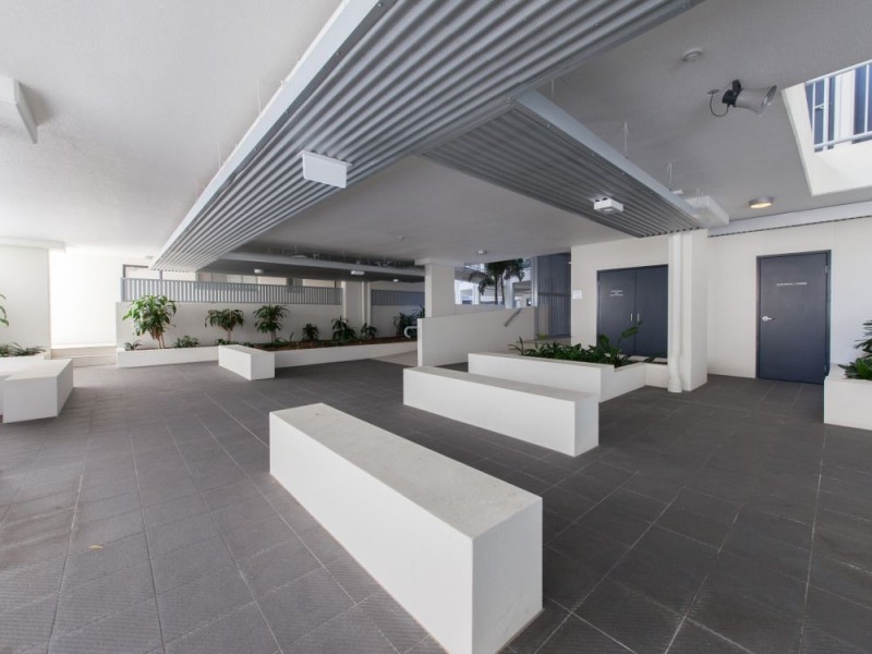 220/23 Robinson Place, Kelvin Grove QLD 4059