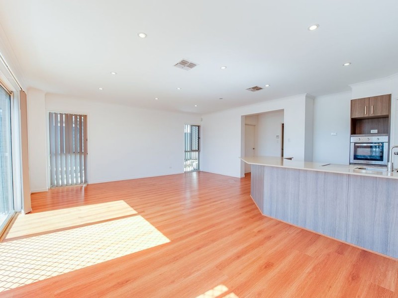 7 Bowers Street, Eight Mile Plains QLD 4113