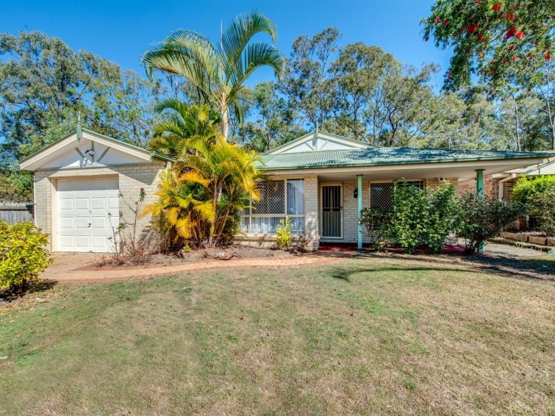 69 Banksia Circuit, Forest Lake QLD 4078