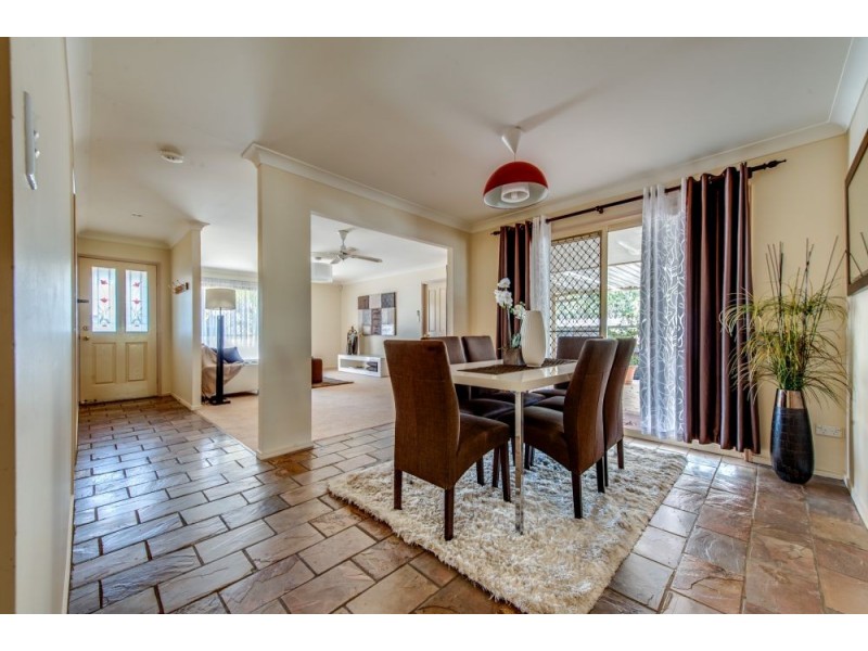 69 Banksia Circuit, Forest Lake QLD 4078