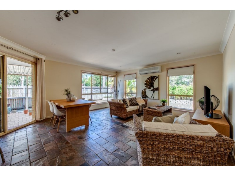 69 Banksia Circuit, Forest Lake QLD 4078