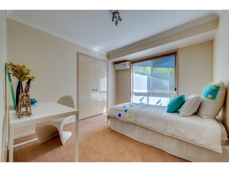 69 Banksia Circuit, Forest Lake QLD 4078