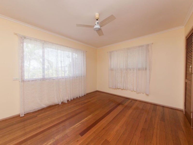 26 Amsterdam St, Wishart QLD 4122
