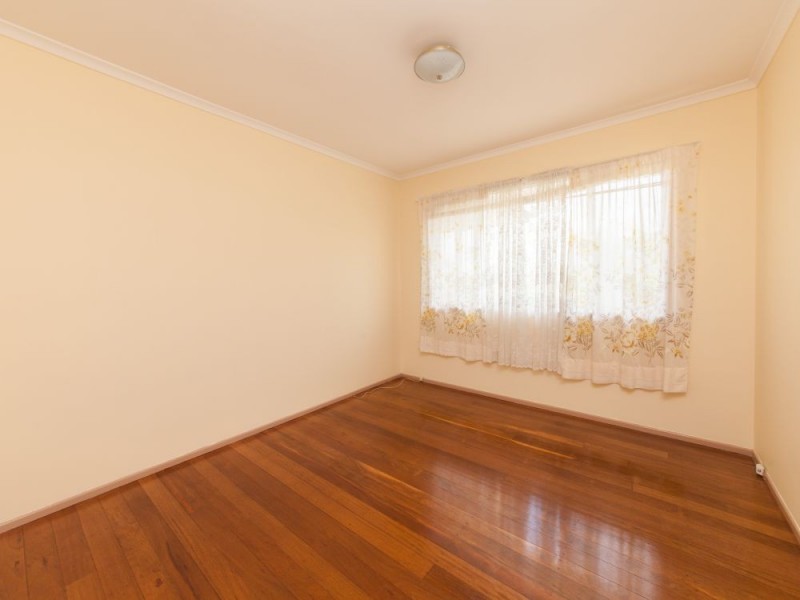 26 Amsterdam St, Wishart QLD 4122