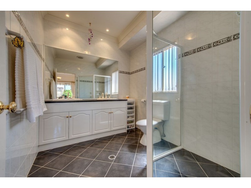 41 Lloyd Bird Crescent, Springfield Lakes QLD 4300