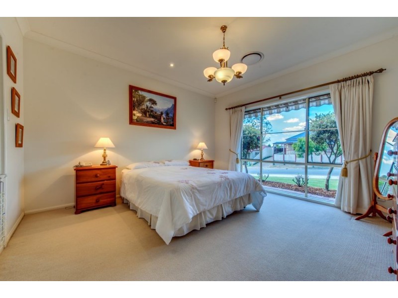 41 Lloyd Bird Crescent, Springfield Lakes QLD 4300